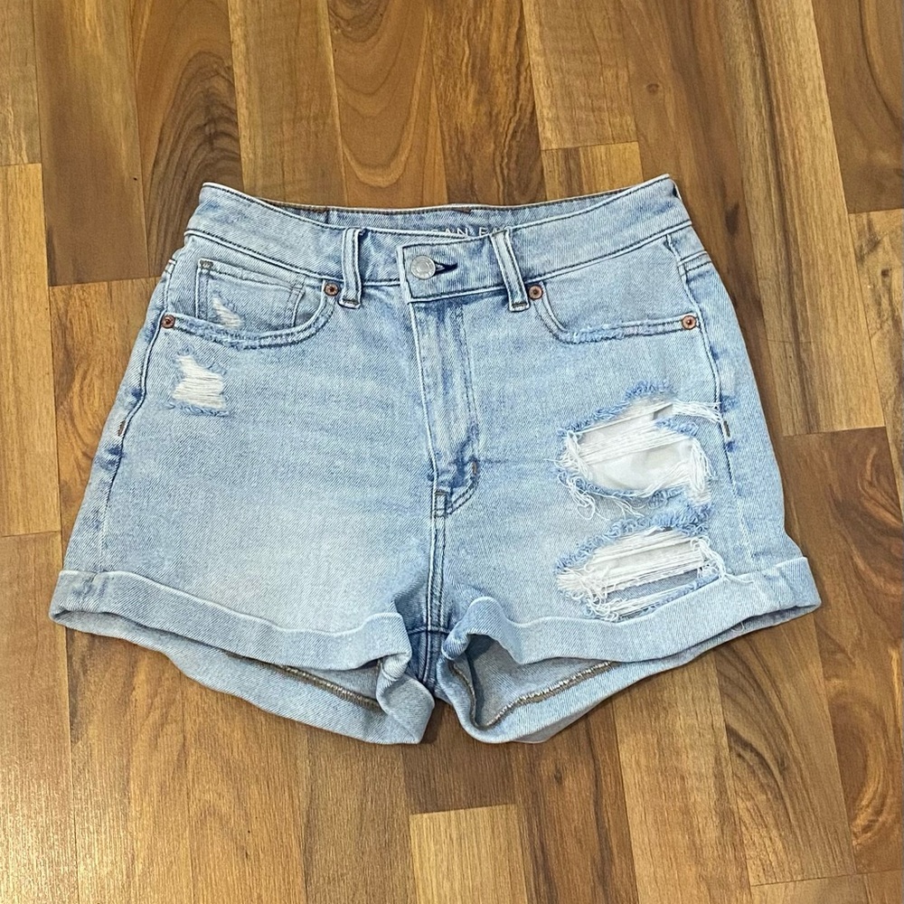 American Eagle mom short
